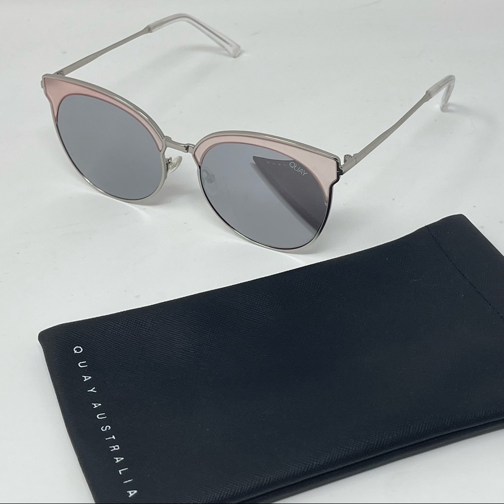 Quay sunglasses mia bella 122 light scratches